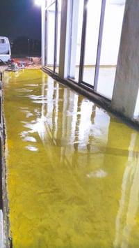 عملنا سقل ارضيات.وسطوح  بالهليكوبتر. 07814216098  وتساب موجود