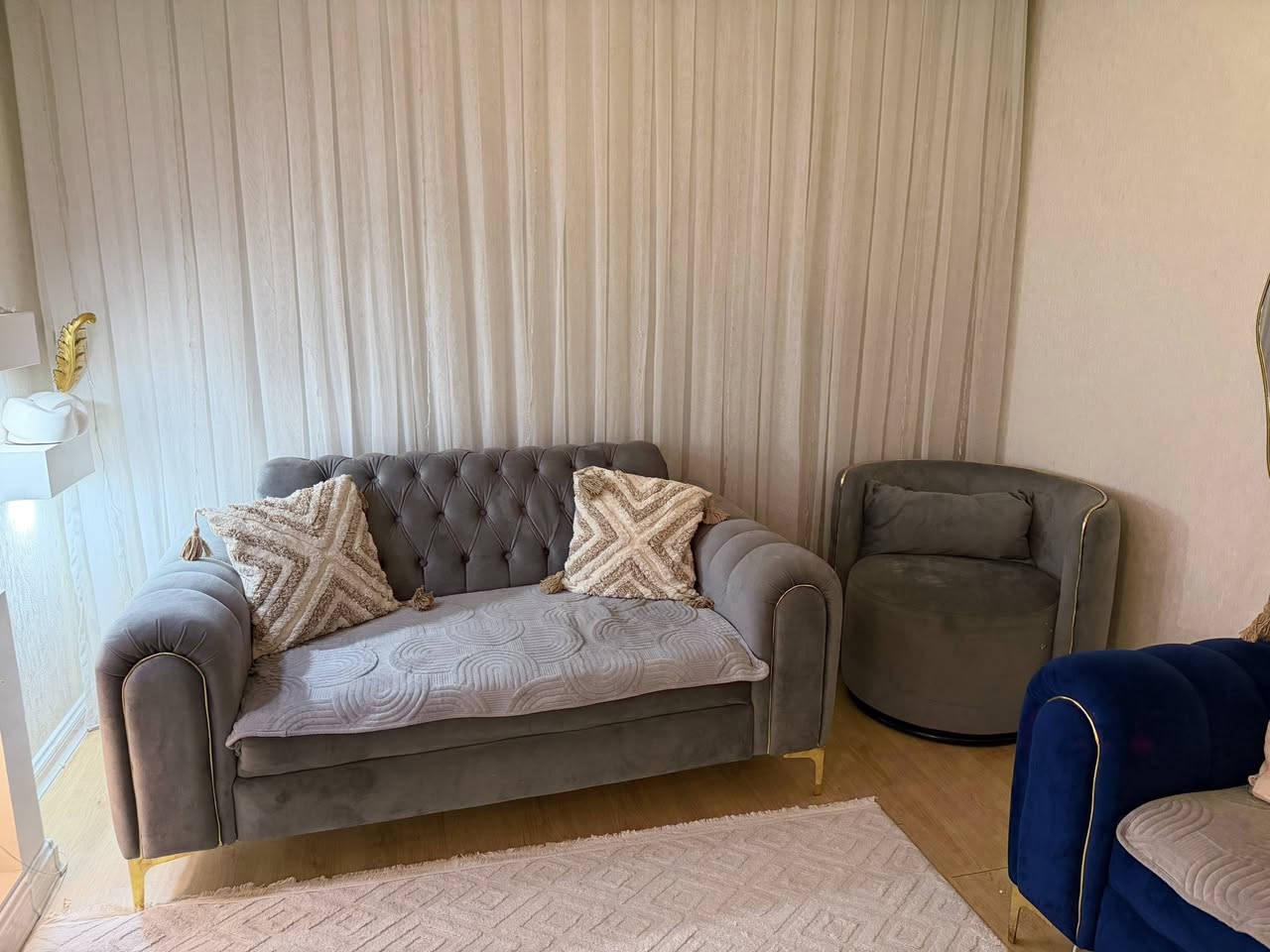 للبيع تخم ٧ مقاعد السعر 600 نظيف جداً السفنج لانازل ولادايس اخو الجديد والخشب تكمة  مو من السوكيات
العنوان مجمع بسمايه السكني


**إذا كنت صاحب هذا الإعلان وتريد حذفه لأي سبب، رجاءا أرسل رسالة إلى الدعم الفني**