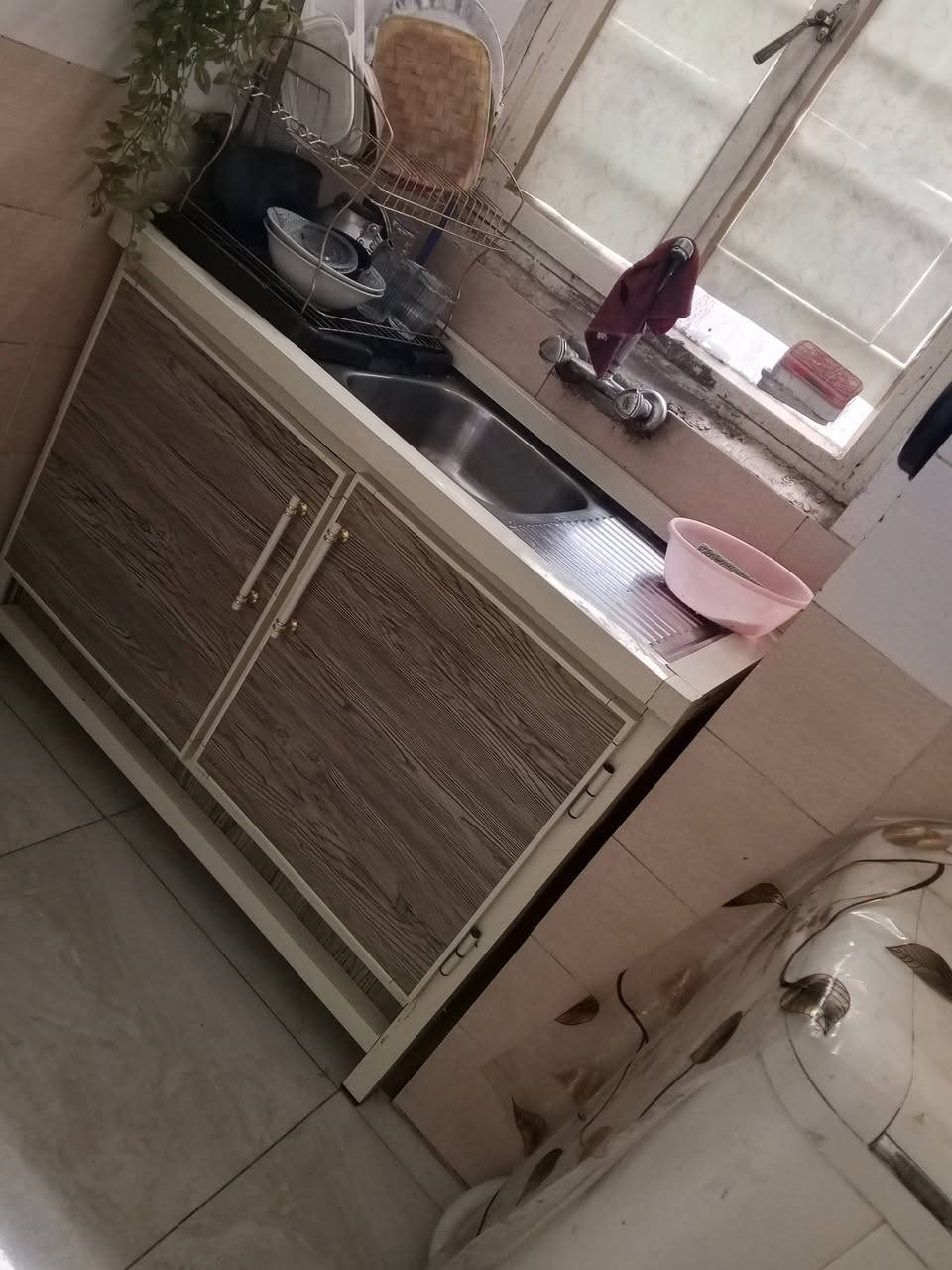 السلام عليكم غراض مستعجله ع بيعتهم عنوان بغداد جديده وهاذه رقم ***********
