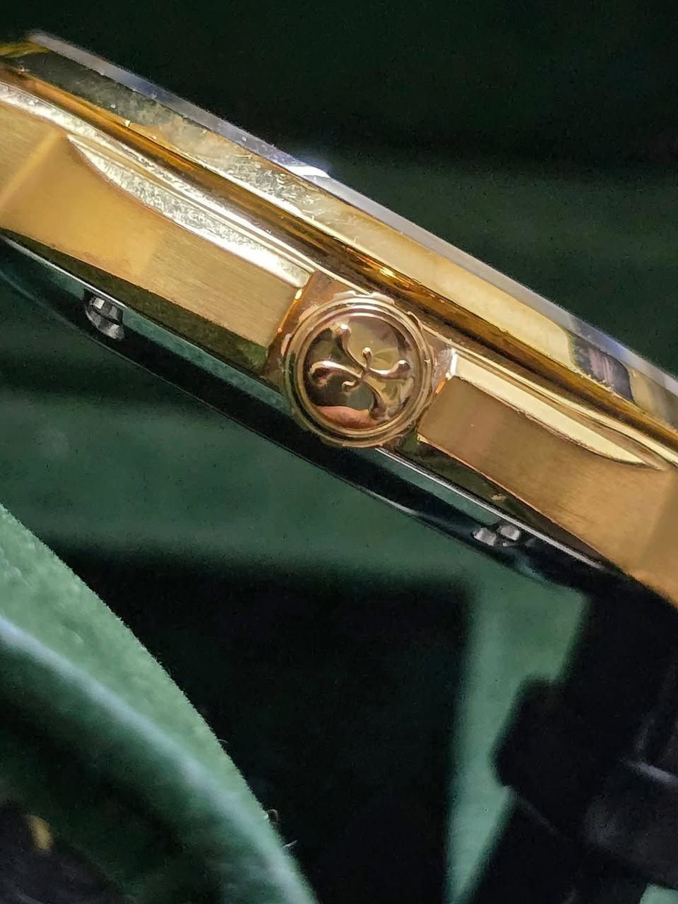 بيرنارد اج ماير اوتماتيك الساعه نضافه ١٠٠/١٠٠ مع كافه المرفقات ٣٥٠$ مكاني بغداد ***********
