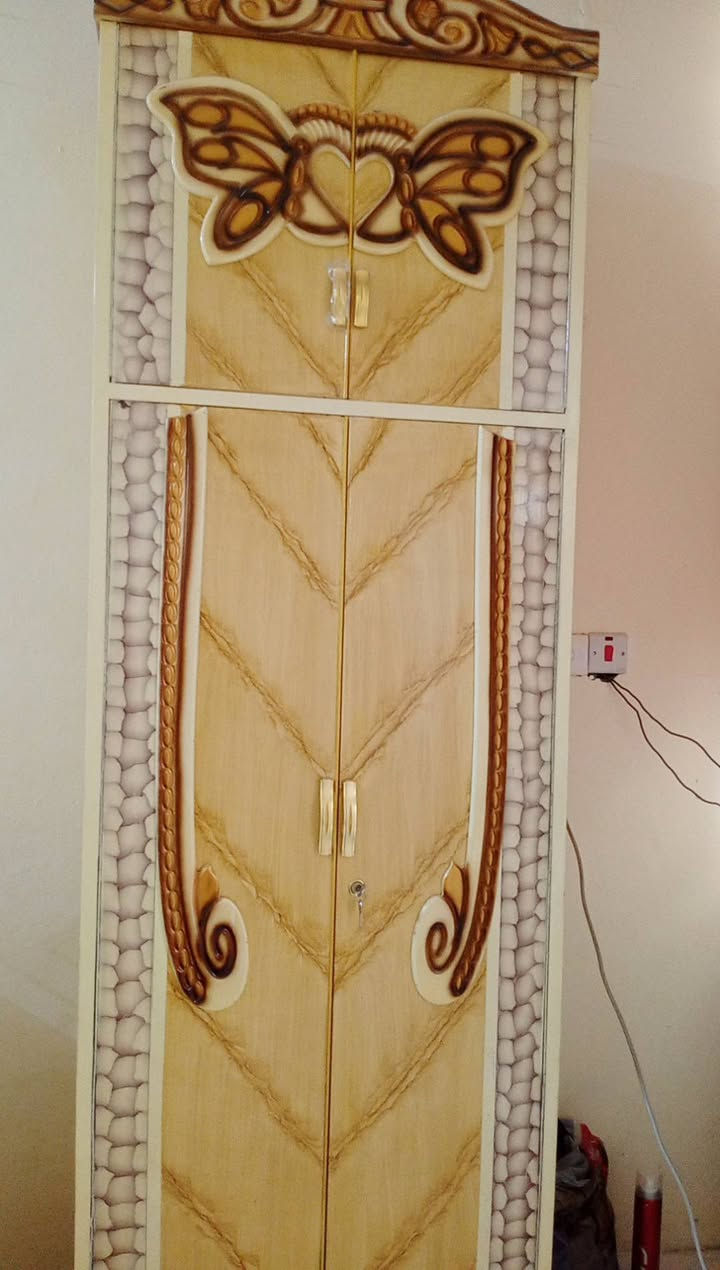 السلام عليكم
غرفه اخشاب للبيع 
للاستفسار 
***********
