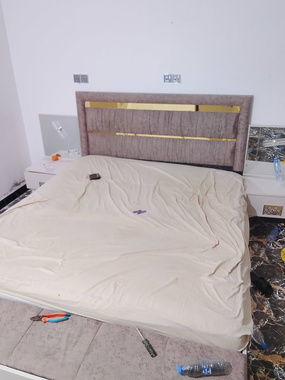 غرفة نوم تركي للبيع اخت الجديده
السعر 700وبيها مجال مكاني الناصريه مركز


**إذا كنت صاحب هذا الإعلان وتريد حذفه لأي سبب، رجاءا أرسل رسالة إلى الدعم الفني**