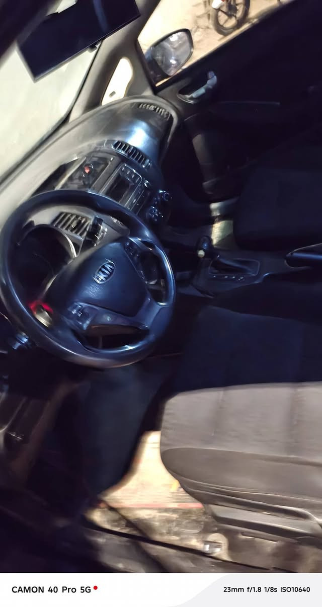 سيراتو ٢٠١٣ شكل ١٤ سياره جاهزه بدون نقص بيه كم قطعه صبغ ابيع احزام سونار موجود بصور مكفوله من دكة جاكوج بدون اي ضربه سعر ١٠٣ بيه مجال رقم ديالى انكليزي بسمي مكاني بعقوبه ***********
