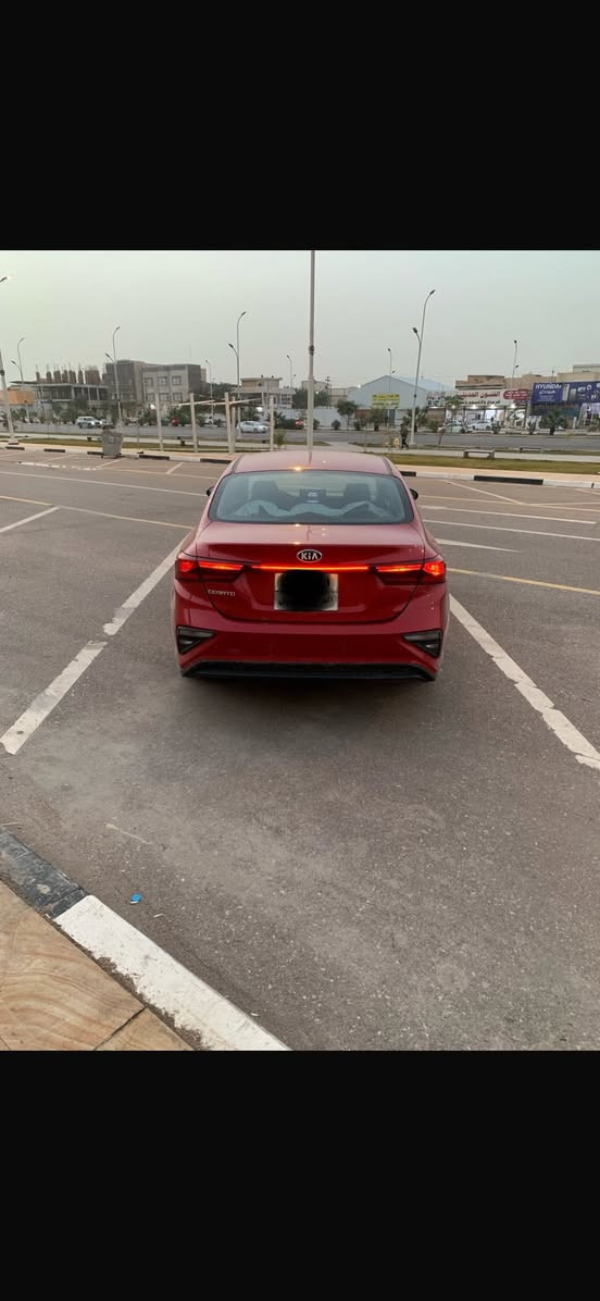 إسلام عليكم سيراتو 2020 خليجي كفاله عامه مكينه وكير وحداديه  وتبريد مكفولات مكينه 1600 دوش بلاديه ما مفتوحه رقم أربيل بسم شركه تحويل او وكاله حاضر سنويه منتهيه قبل أربع اشهر انتهت سياره جاهزه من كل النواحي 
السعر 133 مكاني بصره 
رقم ***********
