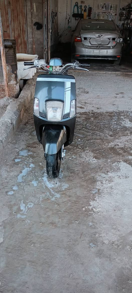 السلام عليكم دراجه بوليس مصطره مكينه ما مفتوحه للبيع او مراوس السعر 700  المكان بابل سده الهندية الرقم ***********
