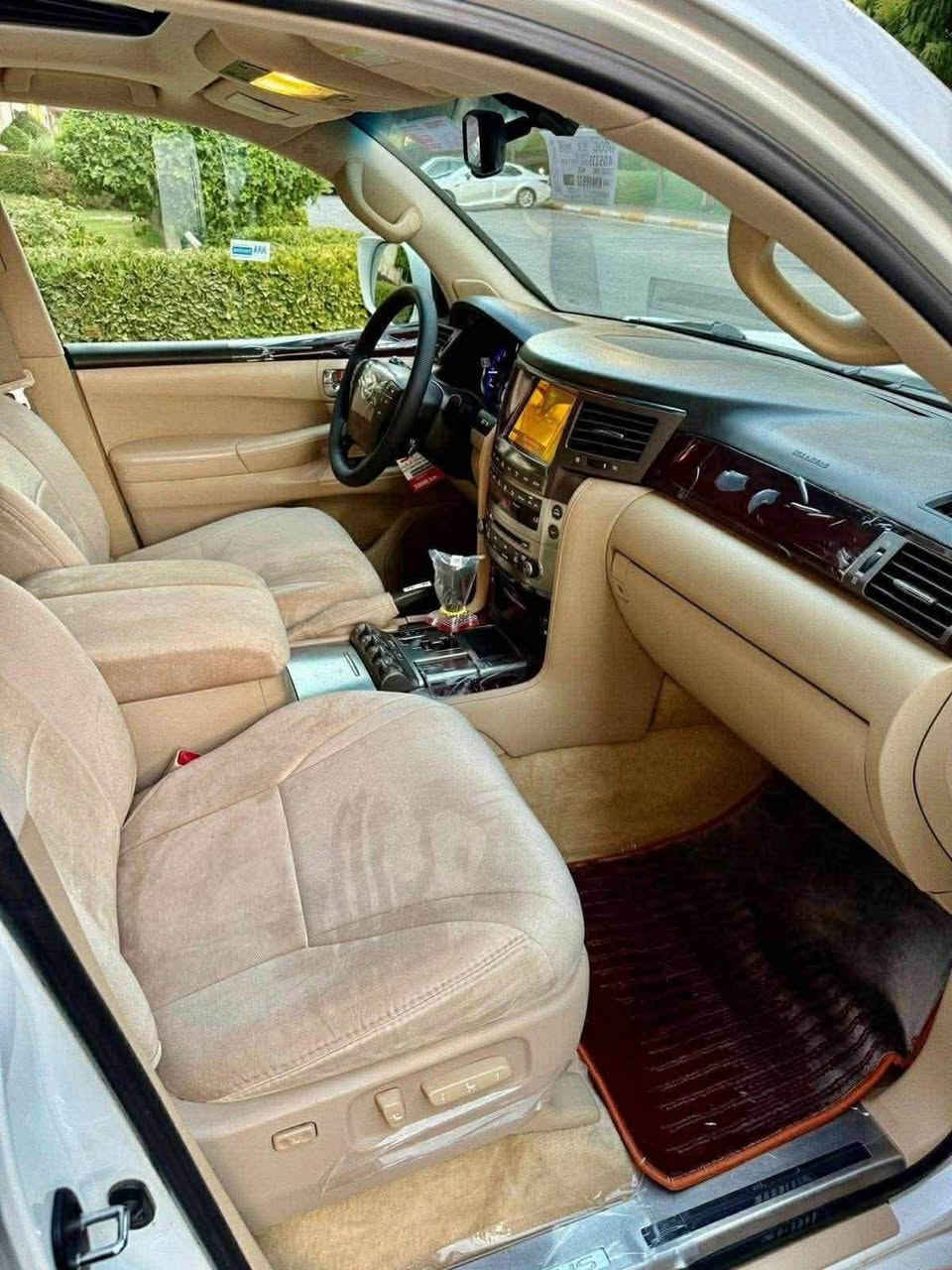 لكزز 570 LX 2011 بريم اصل للبيع او مراوس
السياره مكفوله من صبغ و بارد حتى الدعاميات

محرك كير مكفوله ان شاء الله

السياره ماشي 144 الف

السياره جدبده كلش الحمدالله

مواصفات البريم معروفه فول الفول

سلايد

ثلاجه

ستيرن كهربائي

دبل اكسل

كشن جلد تبريد و حراره كشنات

كاميرات محيطيه

كشن مموري

جكات بلاد تصعد وتنزل

وضعيات قيادة

رادار

اهواي بعد مواصفات
سعر 325وبيها مجال

رقم صاحب السياره

***********

مكان السياره كربلاء سعر 325

