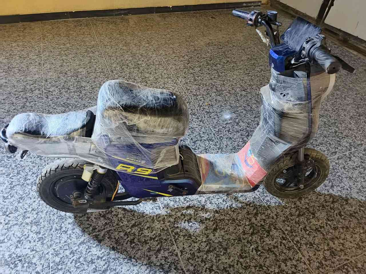 دراجه شحن للبيع 
سعر ٤٠٠ ألف
البصره   أبي الخصيب 
***********
