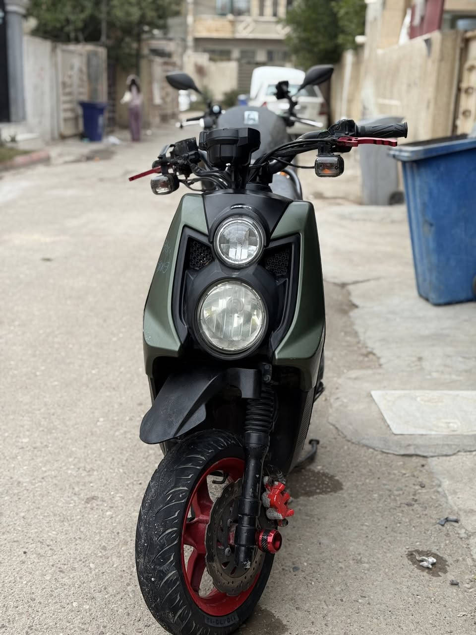 السلام عليكم دراجه جبلي مكفوله كفاله عامه صارله شهرين نازله من الرمبه أوراق كامله لحد يجي يكلي شبيها عمري دراجه رمبه 
جيب 10 فيتريه وتعال من الباب اخذها 
السعر 1200 مليون و200 وبيها مجال 
المكان بغداد الشعب


**إذا كنت صاحب هذا الإعلان وتريد حذفه لأي سبب، رجاءا أرسل رسالة إلى الدعم الفني**