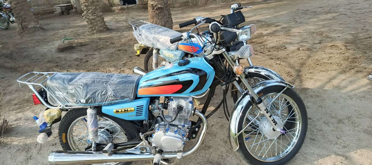 للبيع ثنين دراجه اربعه گير موديل 2027 اوراق سكنر كفاله عامه زيرو الوانهن مميزه سعر  خاص مكان شاميه بيع مستعجل اتصال على هاذه رقم ***********
