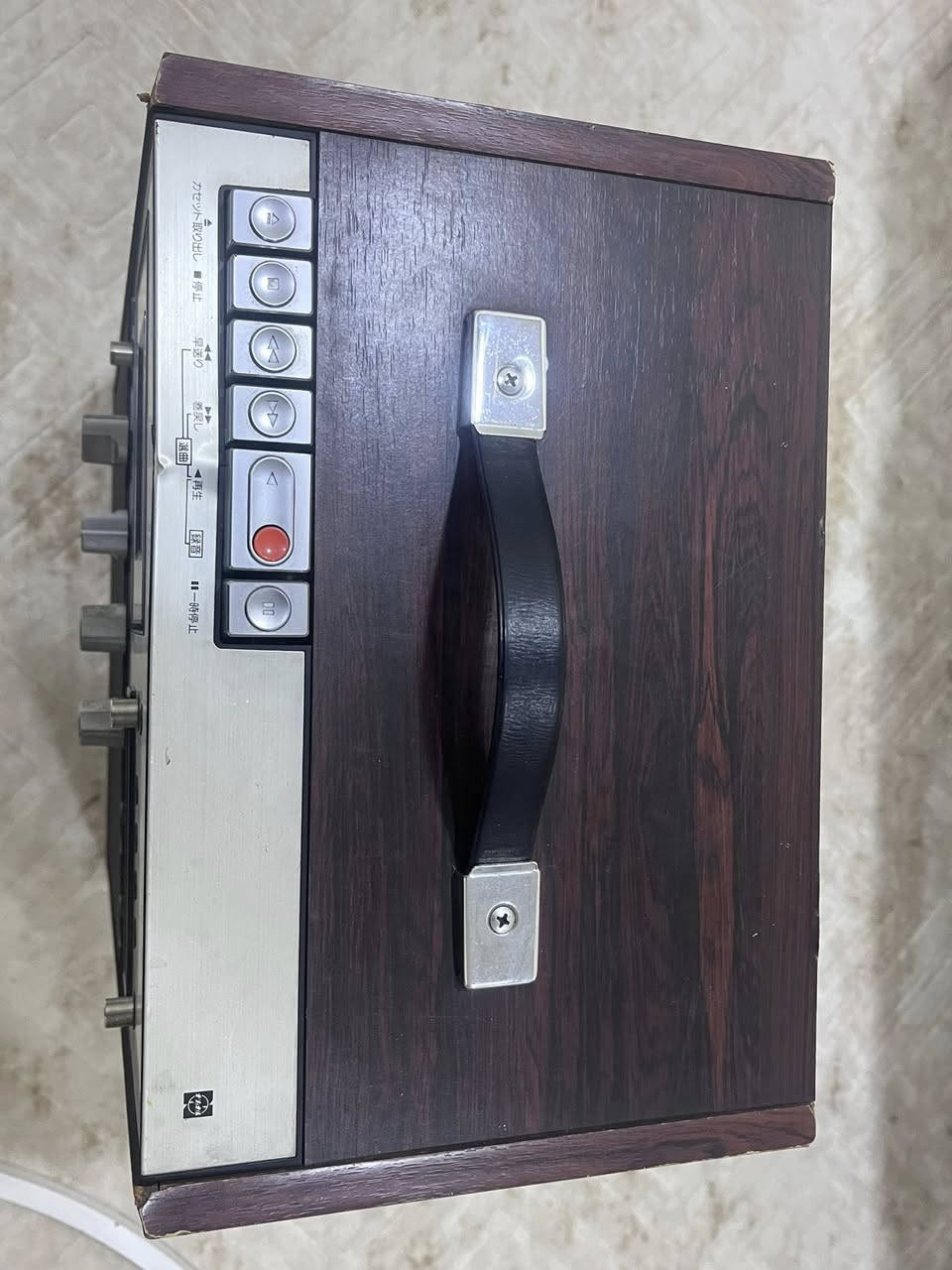 مسجل كاسيت + كاترج نشينال ياباني نظيف وشغال كهرباء 100V
سعره 125 الف


**إذا كنت صاحب هذا الإعلان وتريد حذفه لأي سبب، رجاءا أرسل رسالة إلى الدعم الفني**