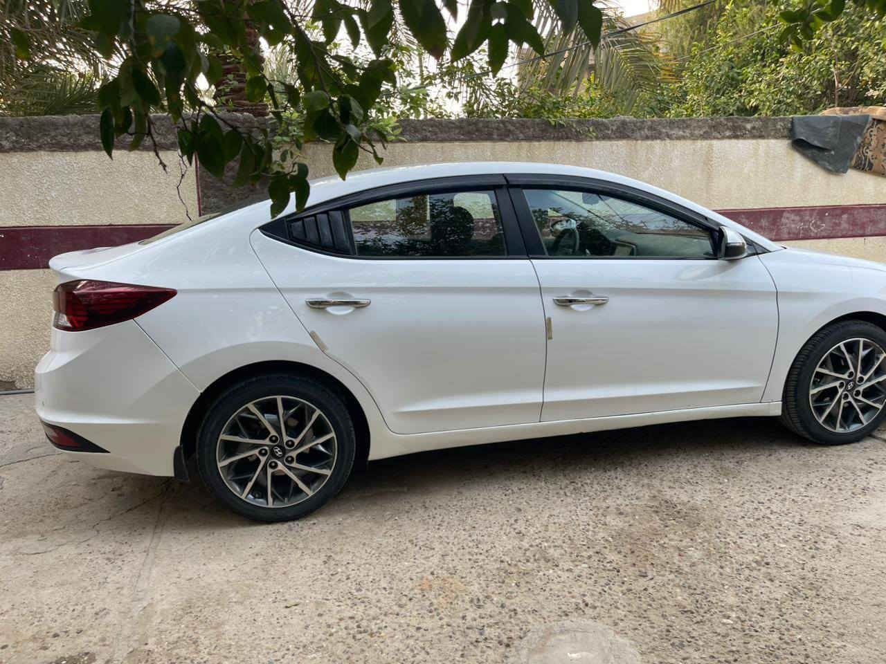 السلام عليكم النترا خليجي 2019 فول واحد عل واحد جاهزه من كلشي رقم بغداد تحويل مباشر
جديده حداديه تخم تاير تبريد كله جديد بيهه نص باب صبغ بدون دواخل فقط ولباقي كفاله
مكاني بابل مركز السعر 155  وبيهه مجال
***********
***********
