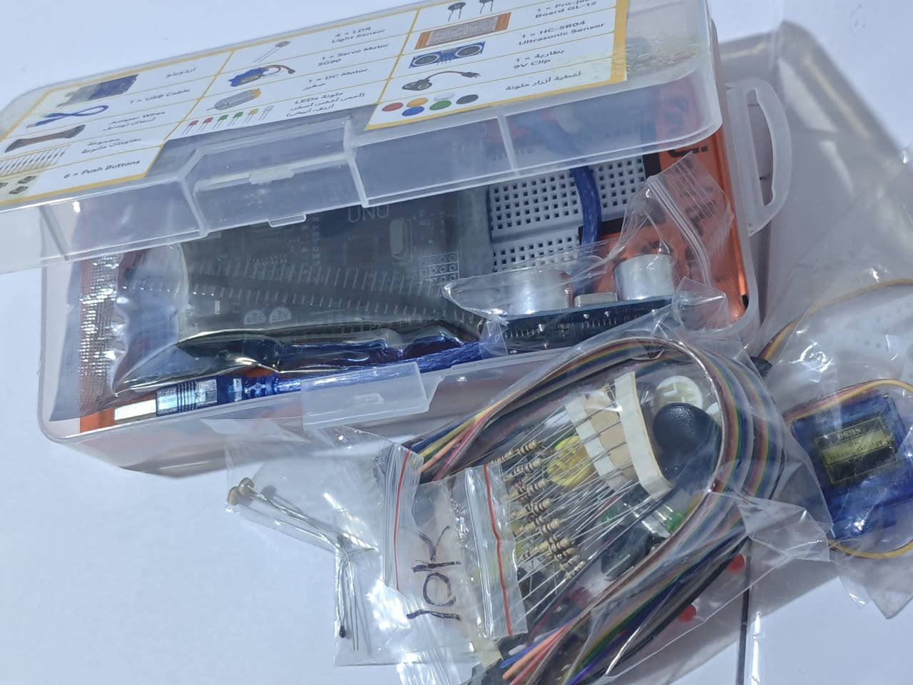 يتوفر كت اردوينو
محتويات:
1 × Arduino UNO
1 × USB Cable
1 × Pro-Ject Board GL-12
Jumper Wires
مجموعة مقاومات متنوعة
LEDs ملونة
6 × Push Buttons
أغطية أزرار ملونة
4 × LDR Light Sensors
2 × NTC Thermistors
1 × Servo Motor SG90
1 × DC Motor صغير
1 × HC-SR04 Ultrasonic Sensor
1 × بطارية 9V Clip
Pin Headers
ضمان تشغيل فقط
قفل ٢٥ الف دينار


**إذا كنت صاحب هذا الإعلان وتريد حذفه لأي سبب، رجاءا أرسل رسالة إلى الدعم الفني**