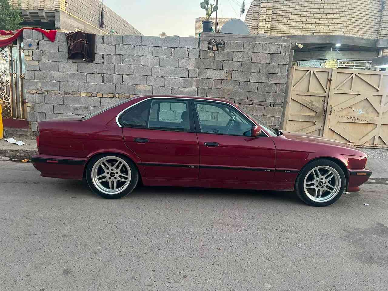 يالله بسم الله الرحمن الرحيم مرخصت الادمن شباب بي ام 525مسكر او تو سياره جاهزه كلش حلوه تبريد سياره نضيفه كولش مصبوقه عام للجماليه مكان سياره بغداد قضاء زوراء العماري السعر 68 وبيهه مجال حك جيه فقط نتصال مراوس بسياره بطه جيب عادي ترهم ***********
***********
