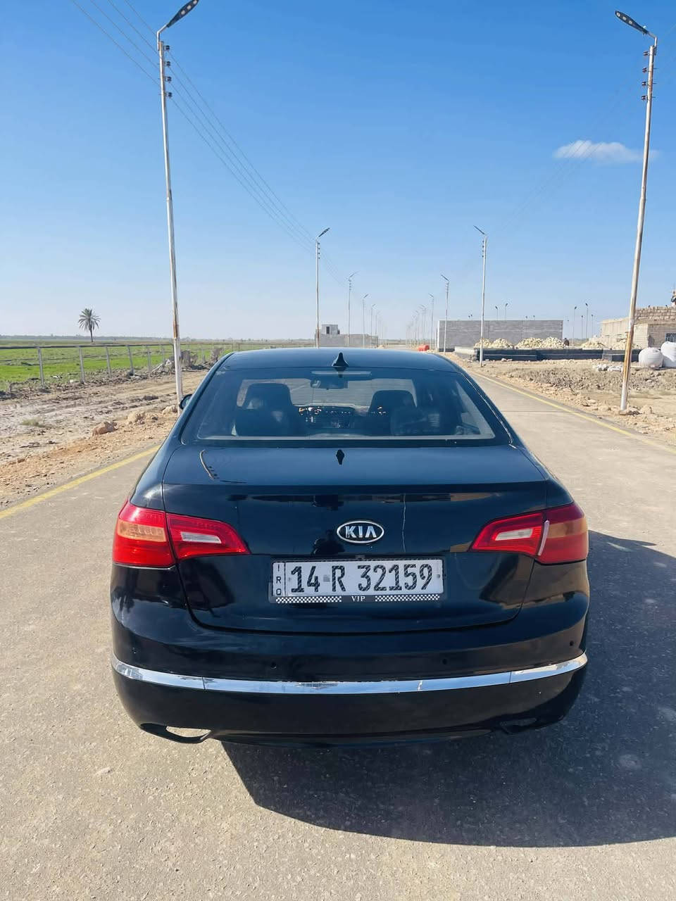 السلام عليكم
كيا كادنزا 
موديل 2014 خليجي 
محرك 3500– 6 سلندر باقي التفاصيل أتصال عل رقم***********
