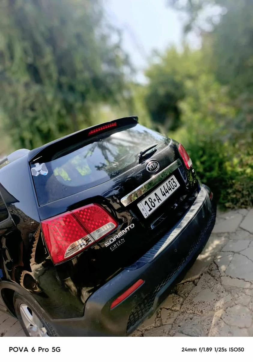 سورنتو ١٣ أمريكي السعر ١٣٥
بيه اربع قطع صبغ بدون دواخل ولا ضربه مكفوله لغد وشاصي محرك ٤ ألفين وربع ميه السياره فول عدى البانوراما بصمه كشن كهرباء مري شفط 
٧راكب دخل لونين جلد مكان بغداد التاجي بيع او مراوس 
***********
***********
