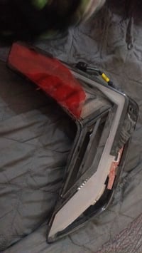 بك لايت لد خلفي اصلي يحتاج فقط جامه شغال تك الايمن 07718027916