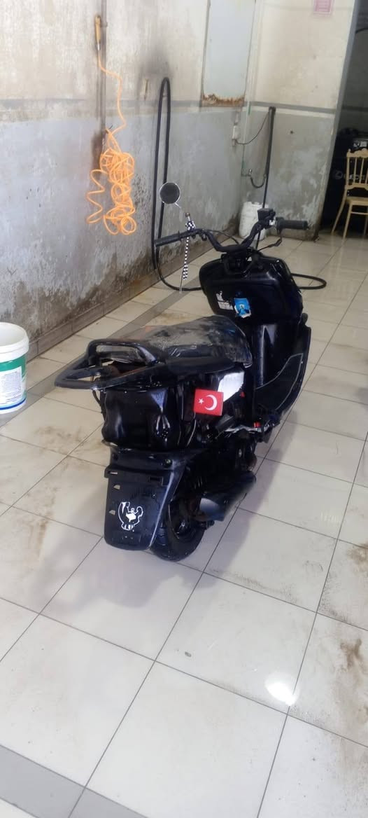 السلام عليكم 
درجه للبيع شوفت عينك كهربائيات جوزه تشتغل تجفيت كامل درجه السعر 200 وبيه مجال تجي بيك خير وتدلل
مكفوله من السرقه+ اكاتبك عليه الرقم ***********
