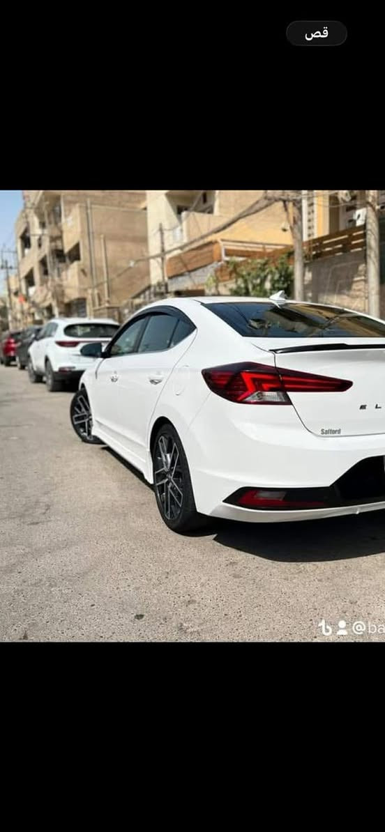 السلام عليكم :هيونداي النترا 2019 سبورت فول مواصفات
ماشيه 94 الف 
رقم بغداد الدولي تحويل مباشر

المواصفات : 
🟥 فتحـة سقف / بصمة / مقاعد جلد / دخول ذكي
🟥 رادارات امامي - خلفي - جانبي / تحديد مسار
🟥 شفتات بل ستيرن لتبديل السرعات / ABS
🟩 تدفئة مقاعد / شاشة كبيرة / كاميرا / مثبت سرعة كروز
🟦 حساسات أمامية وخلفية / مانع الانزلاق TCS 
🟦 مراقبة ضغط الإطارات TPMS / إضاءة نهارية LED 
🟦 وضعيات قيادة متعددة / إشاير بالمرايا / شاحن USB 

⚪️ سيارة اخو الكلين بيها قطعه وحده بنيد مبدل اصلي كفاله بدون قطره صبغ  والسونر مرفق مع الصور

🛡 كفاله لغد شاصي بدون دواخل ،            
السعر 135 وبيها مجال 
العنوان : بغداد
☎️ ***********
