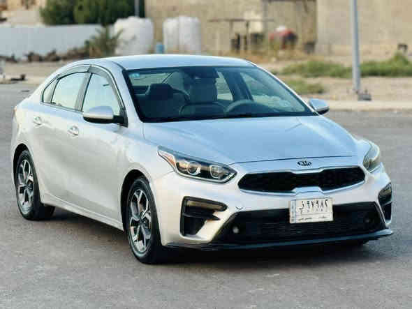 السلام عليكم فورتي موديل 2021 معروضه 128 وبيه مجال حق الجيه رقم بغداد تحويل مباشر مكينه 2000 دوش غير مفتوحه كير كذالك غير مفتوح تبريد ثلج سياره ماشيه 80 حقيقي تبريد ثلج صدر امامي خلفي جديد تخم تاير جديد سياره جاهزه كل نقص مابيه مواصفات سياره شاشه كبيره تحكمات سترين نظام قياده ذاتي رادرات جانبيه وبعد بيه هواي مواصفات (((( حادث سياره جدا بسيط فقط بنيد صبغ بدون دواخل جاملغ راجع بارد بدون صبغ شرط سونار صور حادث مرفوقه ويه المنشور ))) مكان سياره بغداد الاستفسار *********** خاص مغلق شراي يتصل يالله
