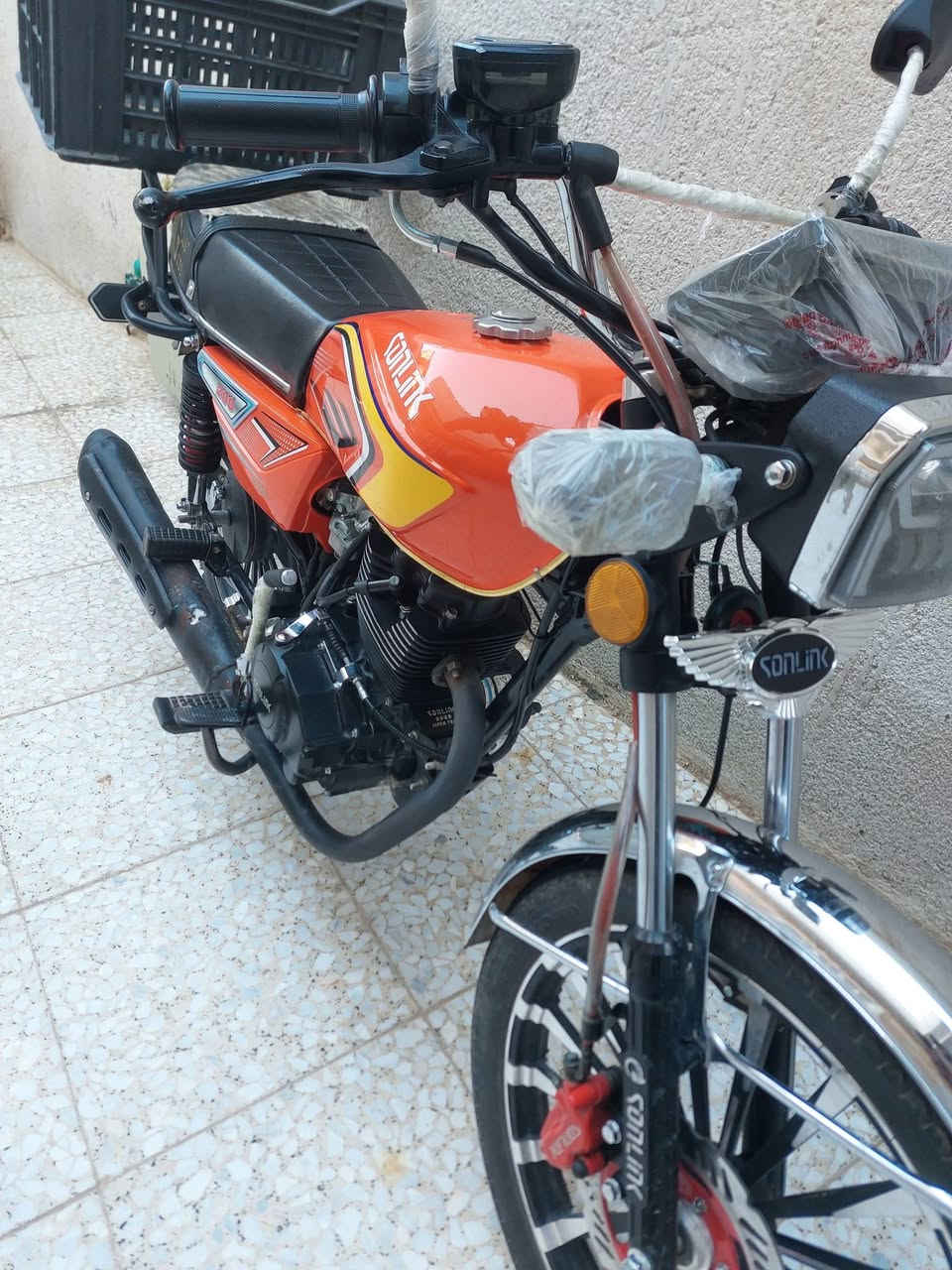 السلام عليكم  
دراجة إيراني سافان موديل 25
السعر 750
العنوان العزيزية 
اتصال ***********
