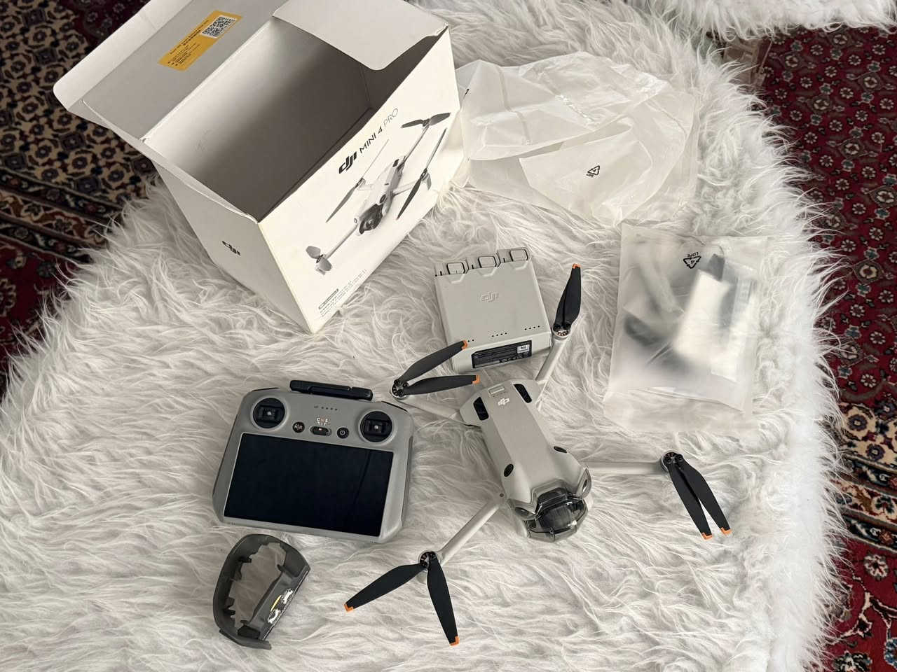 ….
استلمت الدرون من هذا المتجرHussain Dji Drones، وكانت التجربة ممتازة من حيث التعامل والمصداقية.
كل ما تم الاتفاق عليه كان مطابقاً للواقع، مع التزام واضح واهتمام بالتفاصيل.

المنتج وصل بحالة ممتازة وتغليف مناسب، وصاحب المتجر يتمتع بالصدق والاحترافية في التعامل.
أوصي بالتعامل مع هذا المتجر بكل ثقة، وأتمنى لهم دوام التوفيق والنجاح


**إذا كنت صاحب هذا الإعلان وتريد حذفه لأي سبب، رجاءا أرسل رسالة إلى الدعم الفني**