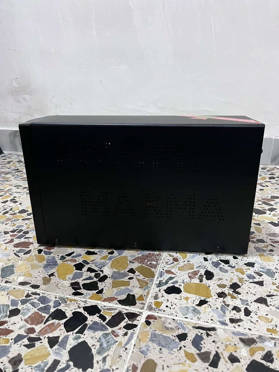 سلام عليكم اخوان UPS نوع MAXMA نوعية ممتازة 1500 واط يشتغل عل بلي أو اكس بوكس المكان بغداد الامين الثانية وإذا توصل هم اكو السعر ٥٠ وبي مجال استفسار *********** بي واتساب
