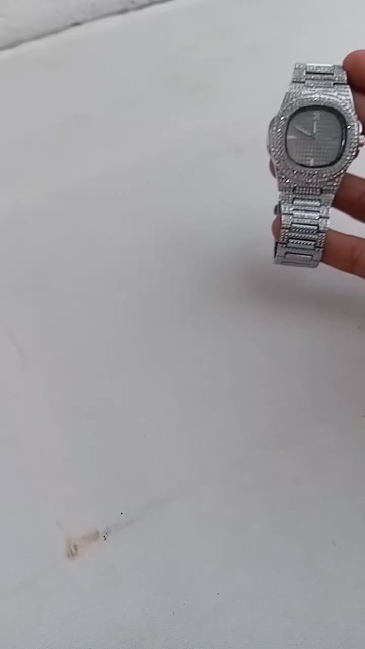 التحفه الفنيه قطعه امزونيه اصليه 
شغاله بسعر رهيب وهو10000


**إذا كنت صاحب هذا الإعلان وتريد حذفه لأي سبب، رجاءا أرسل رسالة إلى الدعم الفني**