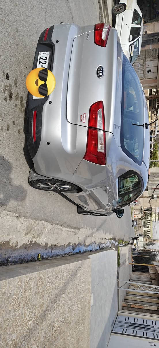 ريو 2017 امريكي 
محرك 16 شرط مامفتوح 
كير AT شرط 
السيارة ماشيه 55 الف 
بدون صبغ  حتى الدعاميات  بدون تبديل كلها كود واحد بيها بارد قليل 
بجمعا كبس مامفتوح بي برغي شرط 
ضررها مال امريكا بالحوض الخلفي خفيف 
طخم تايرات جديد 
بطارية قبل شهر بدلتها 
بيها داشكام اوربي 4k
هزة وفحص جديد وسنوية الى 2030 باسمي شرط التحويل 
كوبون الكتروني باسمي انطيك منو نسخة الى وقت التحويل وتطلع كوبون باسمك اخذو 
السعر 103
للاستفسار ***********  او على الخاص 
رجاءاً اللي مايعجبو المنشور يصلي عالنبي ويتوكل الله يسهل امر الجميع
