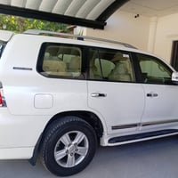 ٢٠١٣ • ٦ سلندر • بدون صبغ