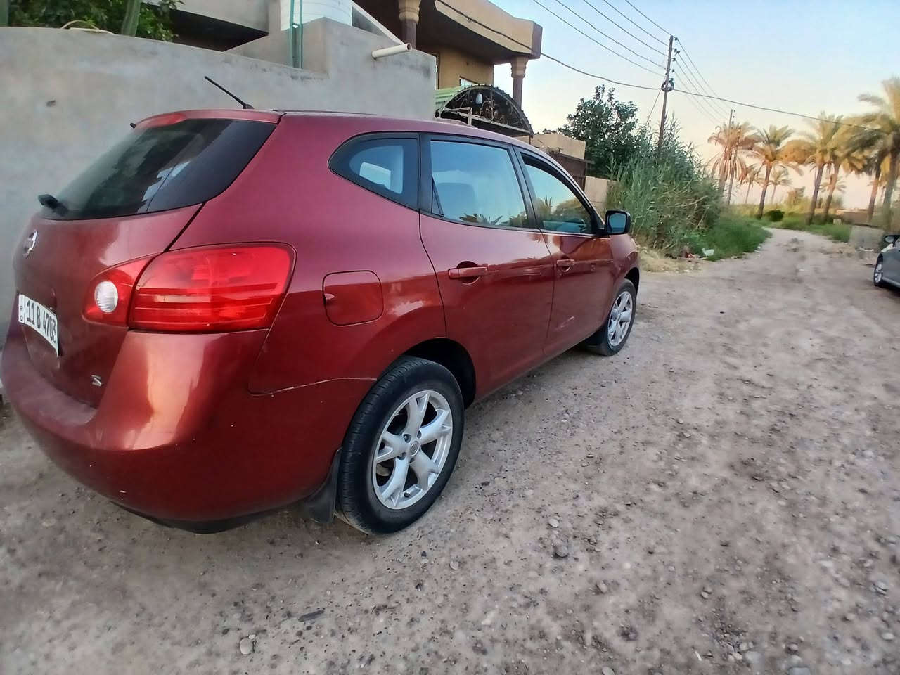 السلام عليكم نيسان روج 2009 بيها ضربة بالجاملغ الايسر الخلفي والسيارة بيها جرد مثل ماموضح بالصورة عنوان السيارة بغداد المدائن سلمان باك السعر 68 وبيها مجال حك الجية الرقم  *********** ( غير متواجد على الخاص  )
