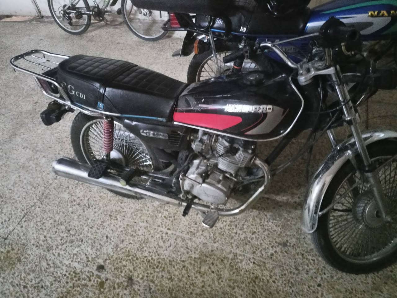 سلام عليكم دراجه ايراني  تايكر 2021 لا صرف ولا بخار بس كلجاتها تعبانه سعر 380 وبيه مجال شي قليل مكاني كركوك حي النصر  الخاص مفتوح


**إذا كنت صاحب هذا الإعلان وتريد حذفه لأي سبب، رجاءا أرسل رسالة إلى الدعم الفني**