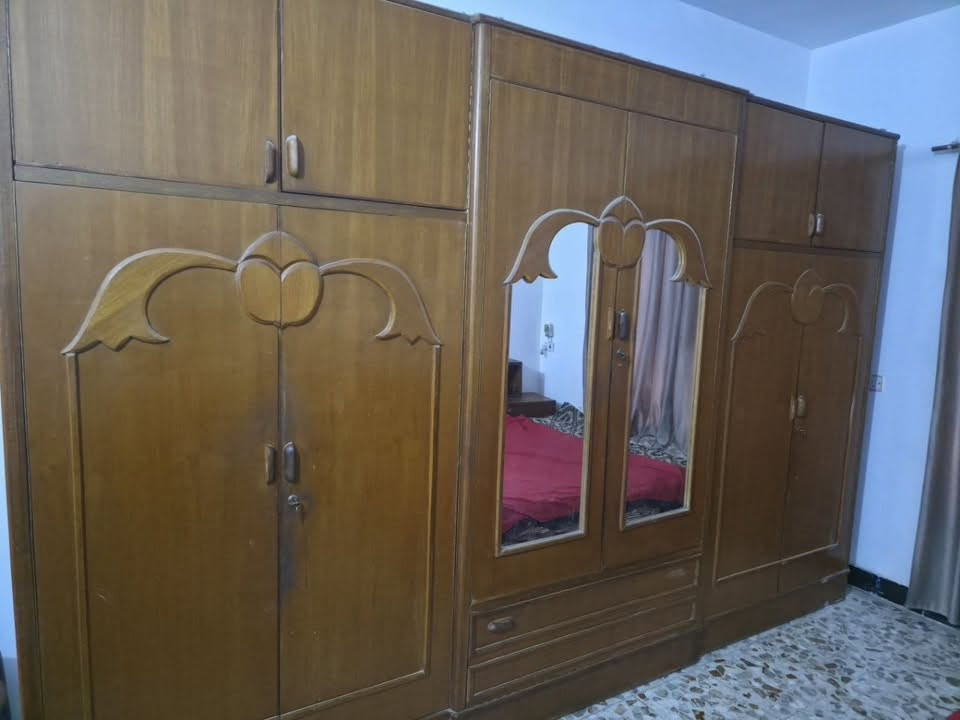 غرفة نوم اخشاب نظيفة جدا
ب٦٠٠ الف

التواصل ع الرقم فقط 
***********
