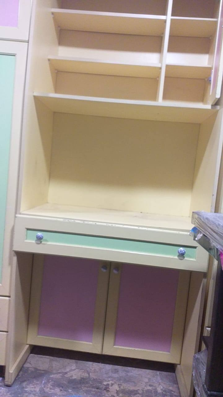 #للبيع بسعر مغري جدا غرفة #نوم أطفال خزانتين درفتين #مع طاولة دراسة مع شوفنيرة #وكمدينة وتختين مفردين #عنبر مع فرشاتهم للتواصل خاص فقط


**إذا كنت صاحب هذا الإعلان وتريد حذفه لأي سبب، رجاءا أرسل رسالة إلى الدعم الفني**