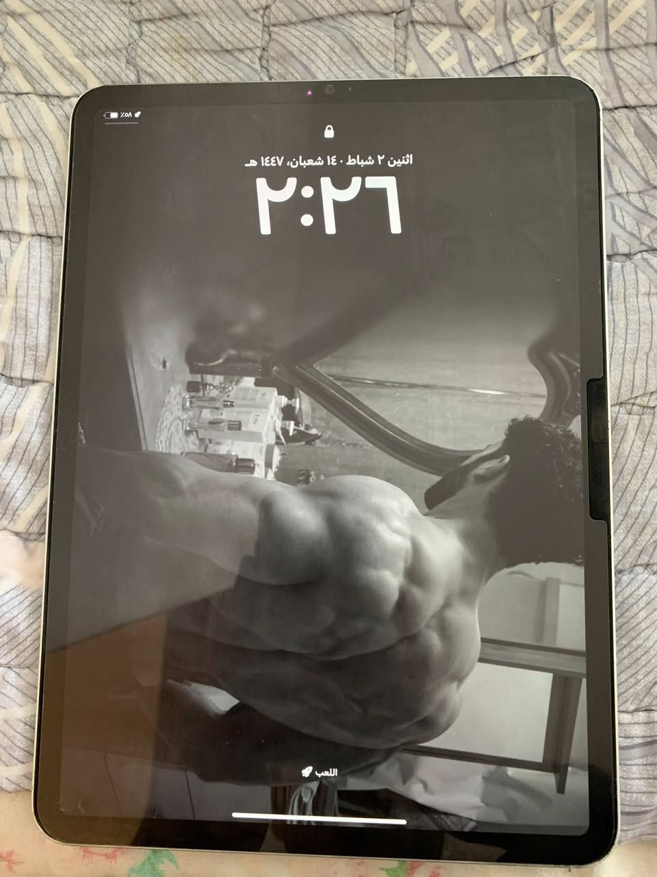 السلام عليكم ايباد 11برو موديل 2021.  معالج M1  ذاكره 128لون رصاصي  جهاز ما مبدل بي اي شي قفط هذا الكسر بالشاصي وما مأثر على الشحن وانطيك ضمان وياه هذا فريز درجه حراره سالب 7- مكاني بغداد جسر ديالى الجديد رقمي.    ***********.     .  متواجد واتساب وفيس فقط السعر 500 قفل  يرهم مراوس ويا آيفون 13برو ماكس أو 14
