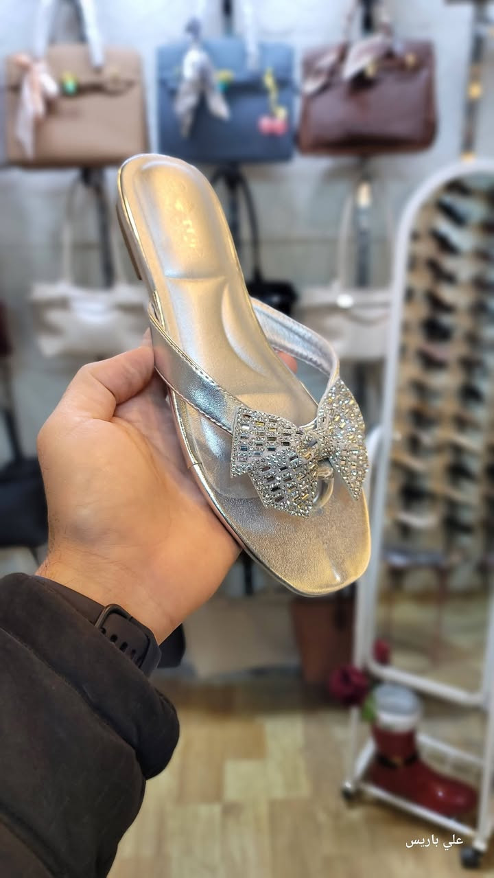 #جديد_علي_باريس✔️
شحاطة نسائي كوالتي عالي  ..طبي...شي راقي...
#السعر_10_الاف_فقط
#قياسات_كاملة_٣٧_٤١
#العنوان_السوق_الكبير_مقابل_ازياء_الحاج_ممي_مقابل_ابودعاء_للفرفوري


**إذا كنت صاحب هذا الإعلان وتريد حذفه لأي سبب، رجاءا أرسل رسالة إلى الدعم الفني**