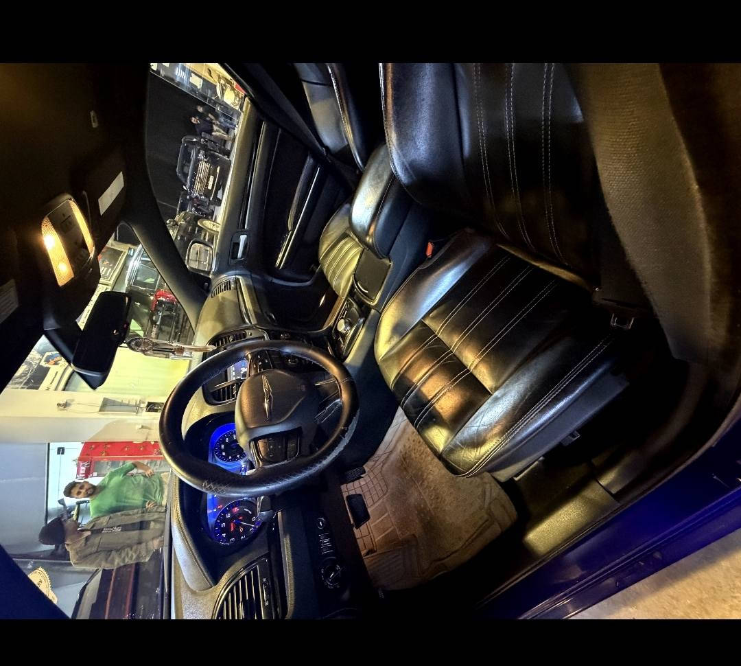 كريسلر _اوباما _S _300-لون مميز
كلين تايتل وارد كندي
ماشيه 75 ميل
رقم اربيل باسمي
رقم اجنبي
هزه وسنويه جديده
 تحويل بنفس اليوم مباشر يعني لا باسم شركه ولا باسم معرض
مواصفات الS معروفه
دبل بصمه
تشغيل ذكي
محرك 3.5
كير ماوس سبورت
داخل جلد اسود S
قماره كنتاره
شاشه جبيره
نظام كار بلي
كشنات تدفى
كشنات تحكم كهرباء
عدسات زينون
سياره نضيفه وادامه للمحرك والتايرات والباتري كله جديد سياره استخدام شخصي وعلى ايدي
عليها نانو سيراميك ضمان سنتين 
سعرها 280 وبيها مجال بسيط
مكاني بغداد اليرموك
للتواصل واتس *********** 
*السياره توقف انتاجها وسعرها صار معروف
*اذا ميعجبك السعر اذكرنا بكلمه طيبه بغداد, العراق
