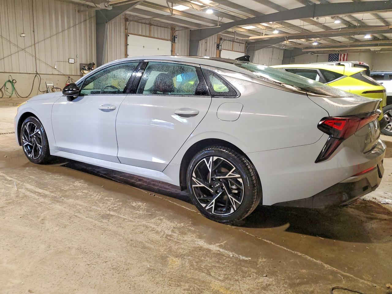 ⭐️ #شركه_العقبه_للمزادات ⭐️
🕔موعد المزاد:  10 / 6 / 2026 
🚗 السيارة: 2025 KIA K5, Gt Line
⚠️ الضرر الرئيسي:  تخريب داخلي
↔️المسافة:  4.000 ميل
🔲 المحرك: 2.5L, 4
1-50728466
,
لاتوجد اضافه على السيارات الهايبرد 
اسعار النقل مخفضة لاتوجد اي اضافات بعد الاتفاق
شحن الى جميع المنافذ الحدودية 
  تقرير كارفاكس مجاني
للمزيد من المعلومات يرجى الحضور الساعة الرابعة مساءآ الى مقر الشركة الكائن في بغداد- حي البنوك شارع الجسر مجاور مطعم طاووق البنوك مقابل مجمع اليزن 
للاستفسار المبيعات⬇️
📞 ***********
📞 ***********
‏ ‭***********‬📞
📞 ***********
.
#fyp 
#شركه_العقبه_للمزادات
#copart #iaai #سيارات #مزاد #كيا #هونداي #جيب #نيسان #شحن #تخليص #تعقيب #ام_قصر #العقبة #جبل_علي #شراء_سيارات #كوبارت #منهايم #تصليح_سيارات2026 #مزادات #للبيع
#موديل2024  #موديل2025 #موديل2026
