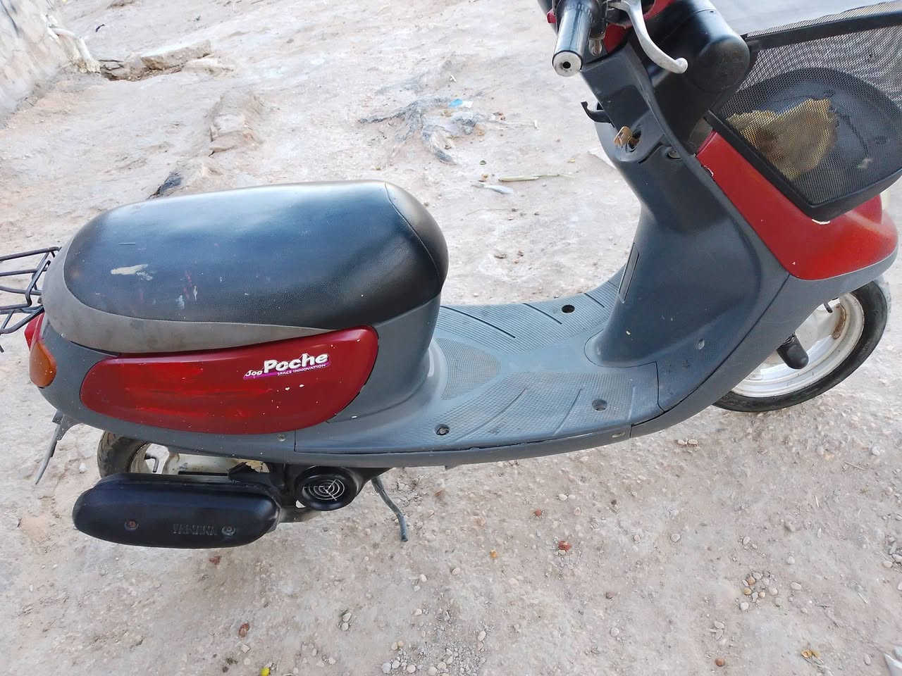 *********** كربلاء دراجه ناقصه بس باتري كلها شغاله السعر 300
