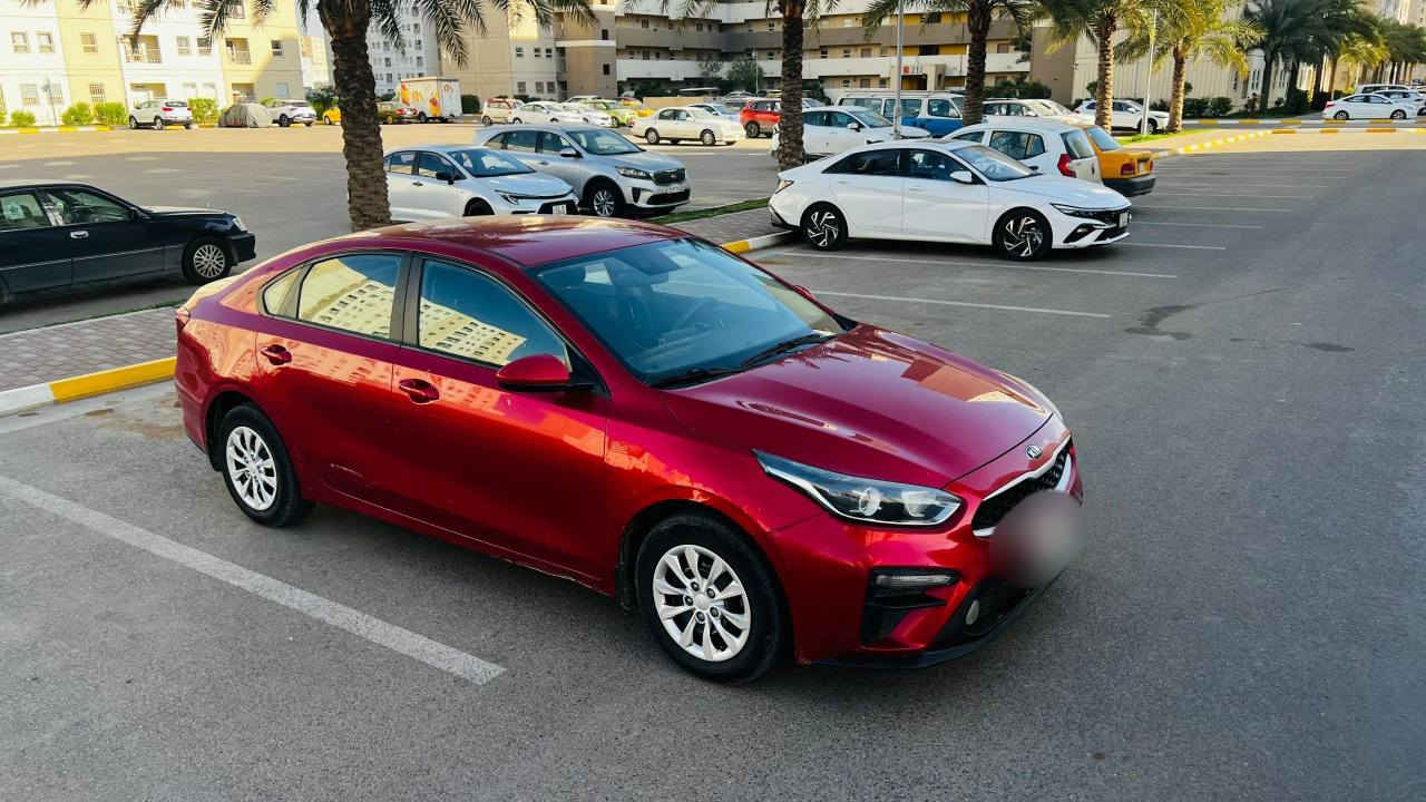 بسعر مناسب جداً 
السلام عليكم‏  *********** ‏ 
سيراتو خليجي ٢٠٢٠ كفاله عامه بيهه بارد 
بسيط جدا الجاملق الأمامي كد شبر وجاملق خلفي شبر  بارد ماشيه 96 ألف كيلو مكان السياره بغداد المدائن قرب مجمع بسمايه
السكني ملاحظه السياره جاهزه من كلشي
وع وظع الشركه مابيهه أي نقص السعر 133 قفل بدون عمله الشراي يتصل بغداد, العراق
