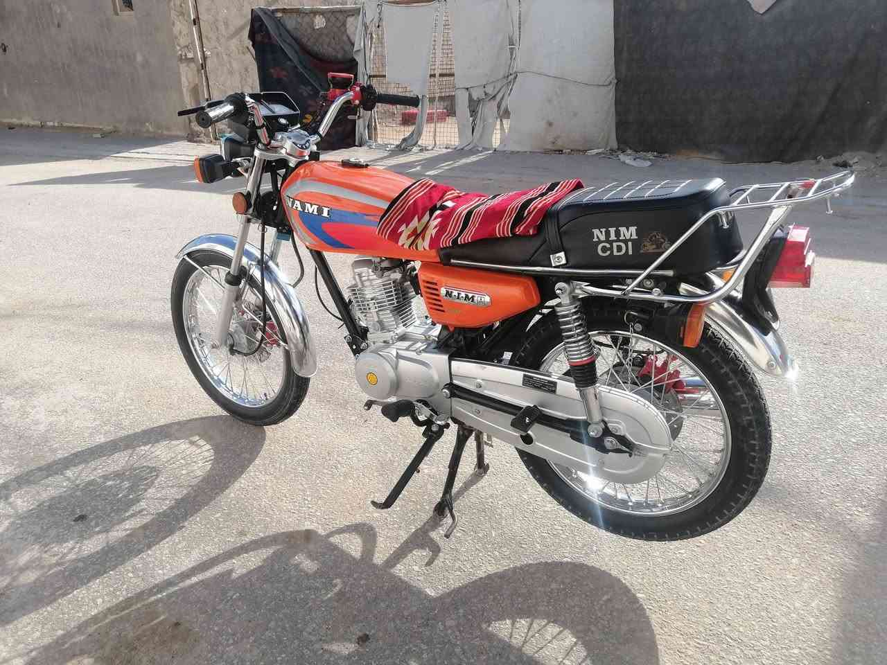 اربعه كير للبيع مديل 25. اوراق سكنر سكنر  نضافه كبال عينك ابريك دسك امامي وخافي سعرها ٦٥٠ وبيها مجال مكان نجف عسكري ***********
