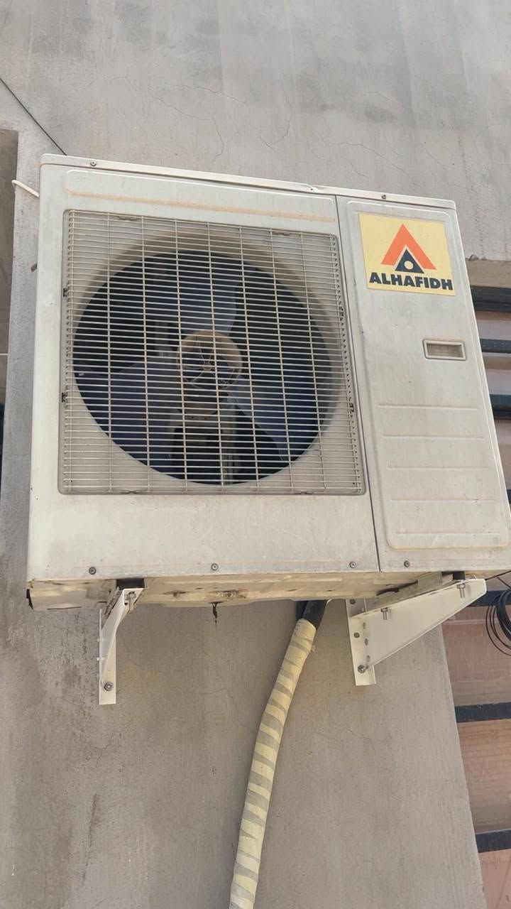 سبلت كنتوري من شركة الحافظ
نوع الغاز R22 
3 طن
السعر 650 ومجال بسيط
المكان بغداد

للتواصل على هذا الرقم

***********

