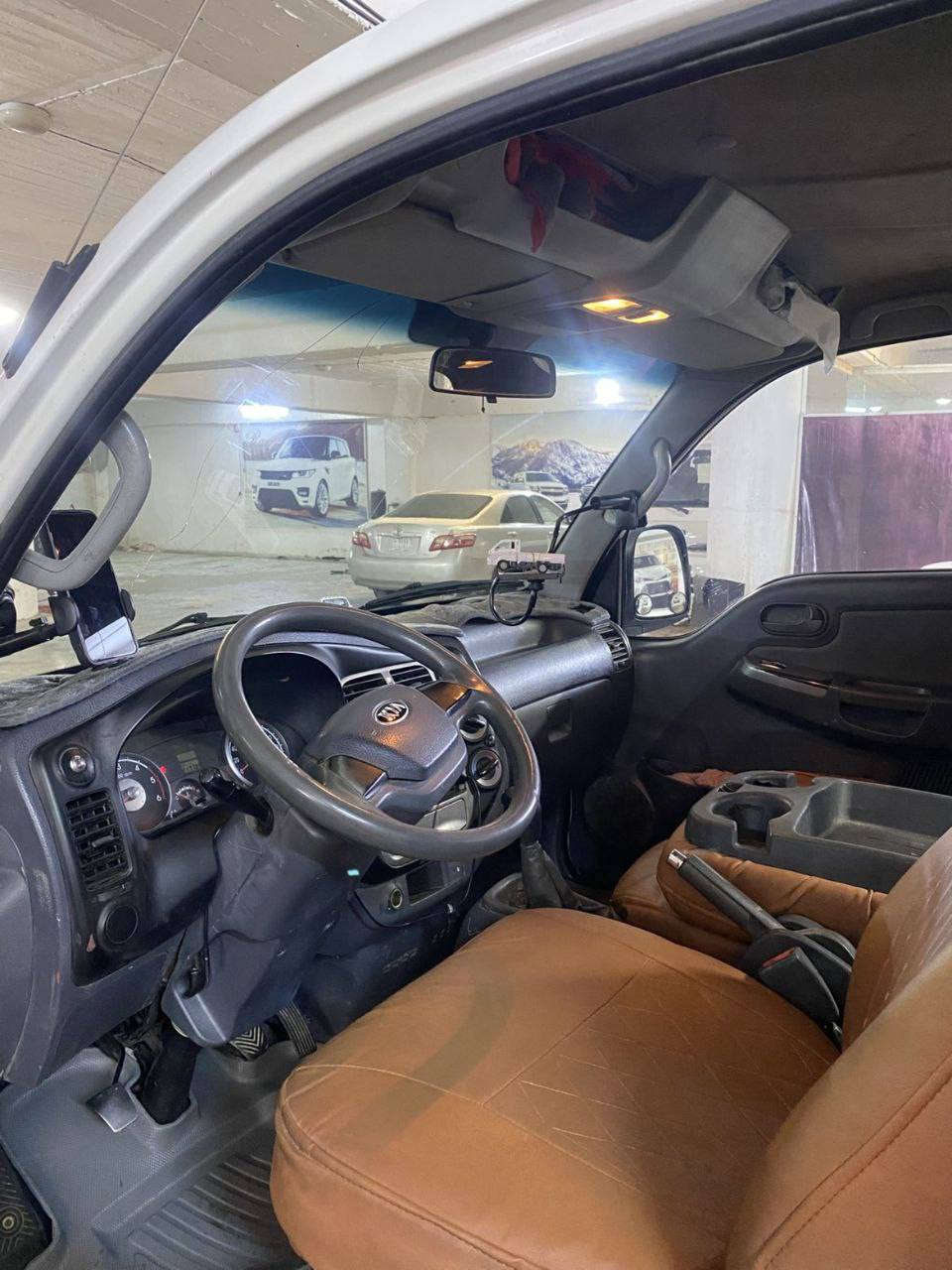 کیا 3000 کارەبای
بێ خایس و ڕزیوی
مەکینە ڕەشی ئەنجکتەر
گیر مەکینە بەشەرت
ئەنجکتەر بەشەرت 
کارەبای هەمووی بەشەرت 
برێک بەستراوە 6تایەی لۆک
نابۆدیو چەمچەی لەگەڵە
شوێنی  بڕاوەکەی بەلەعیمی درع جاک کراوە بەشەرتی 4تەن
شوێن چوارقورنە
         ڤایبەر وەتس ئاپ
0750 1012539
0750 3842973
