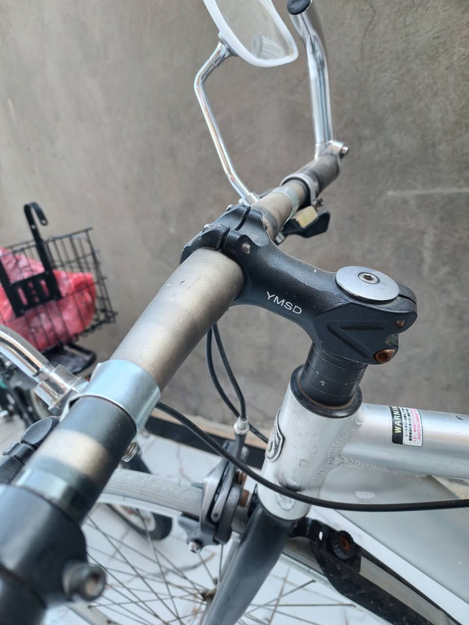 بايسكل للبيع
المنيوم 
خفيف ريشه
سرعات مختلفه
نظافه جدا حلوه

الملحقات
__________
خوذه اشاره 
مطاره
قفل صونده
مرايات زوج
يدات اضافيه
***********
بغداد جسر ديالى الجديد
