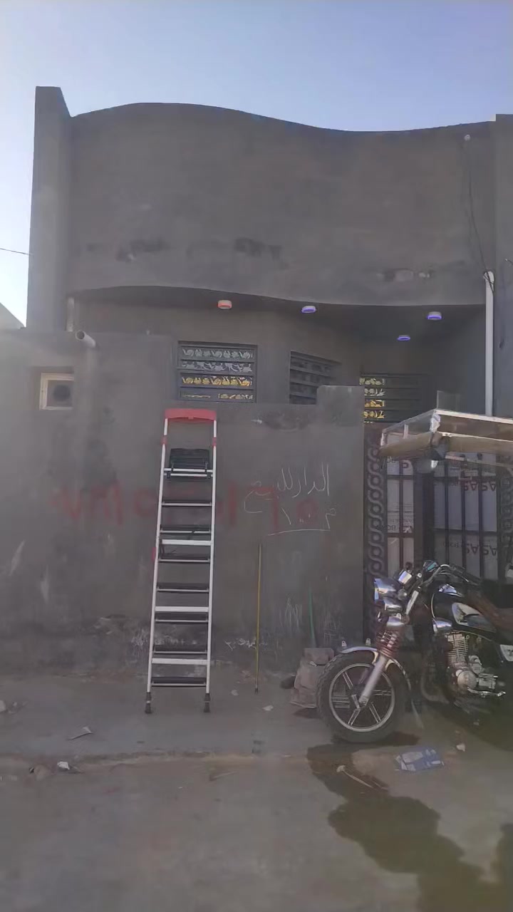 دار للبيع المساحه 100متر بناء طابوق صب كونكريت بناء جديد وحديث يرهم بيع او إيجار الموقع مشخاب قرية الحسن قريب الشارع العام قرب أعلاف المصطفى *********** الخاص مغلق إتصال فقط
