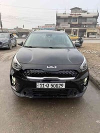 كيا نيرو 2022 بلكن السياره فول عدا الفتحه ماشيه 47 الف حادثه كدامك بل ...