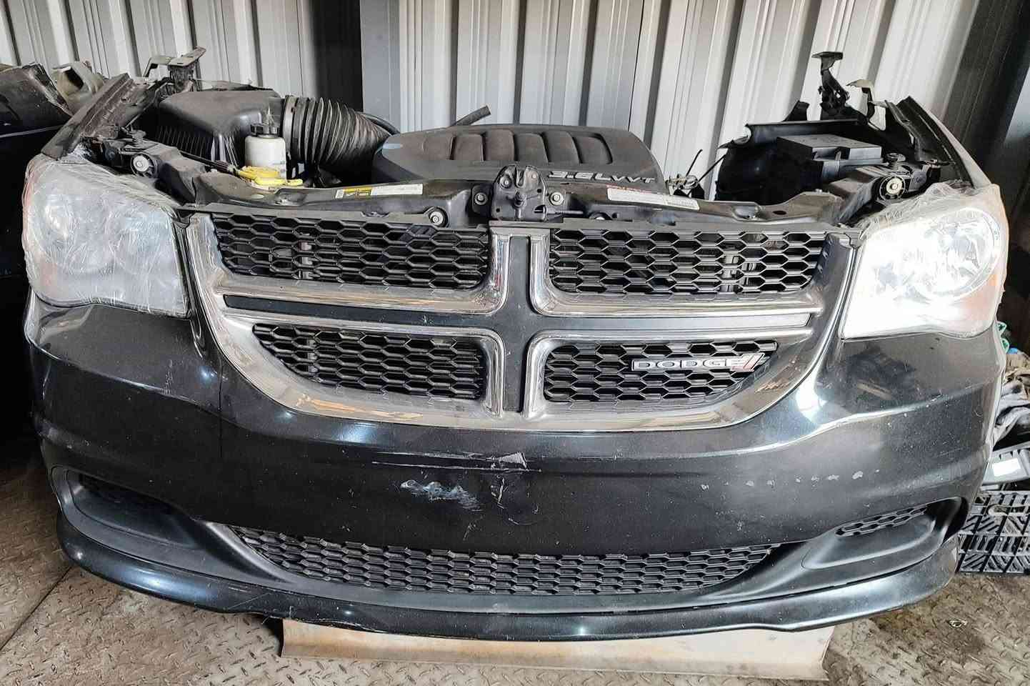 السلام عليكم
عرض لمدة شهر😉
المكينة 3600 650$
الكير 300$ 
عروض الحدادية 
درايم شفت 75
مشط 100
بوربرن زوج 75
 الكاظمية شارع لامريكي محل الغيث 
***********
اتصال او واتساب 📞☎️
