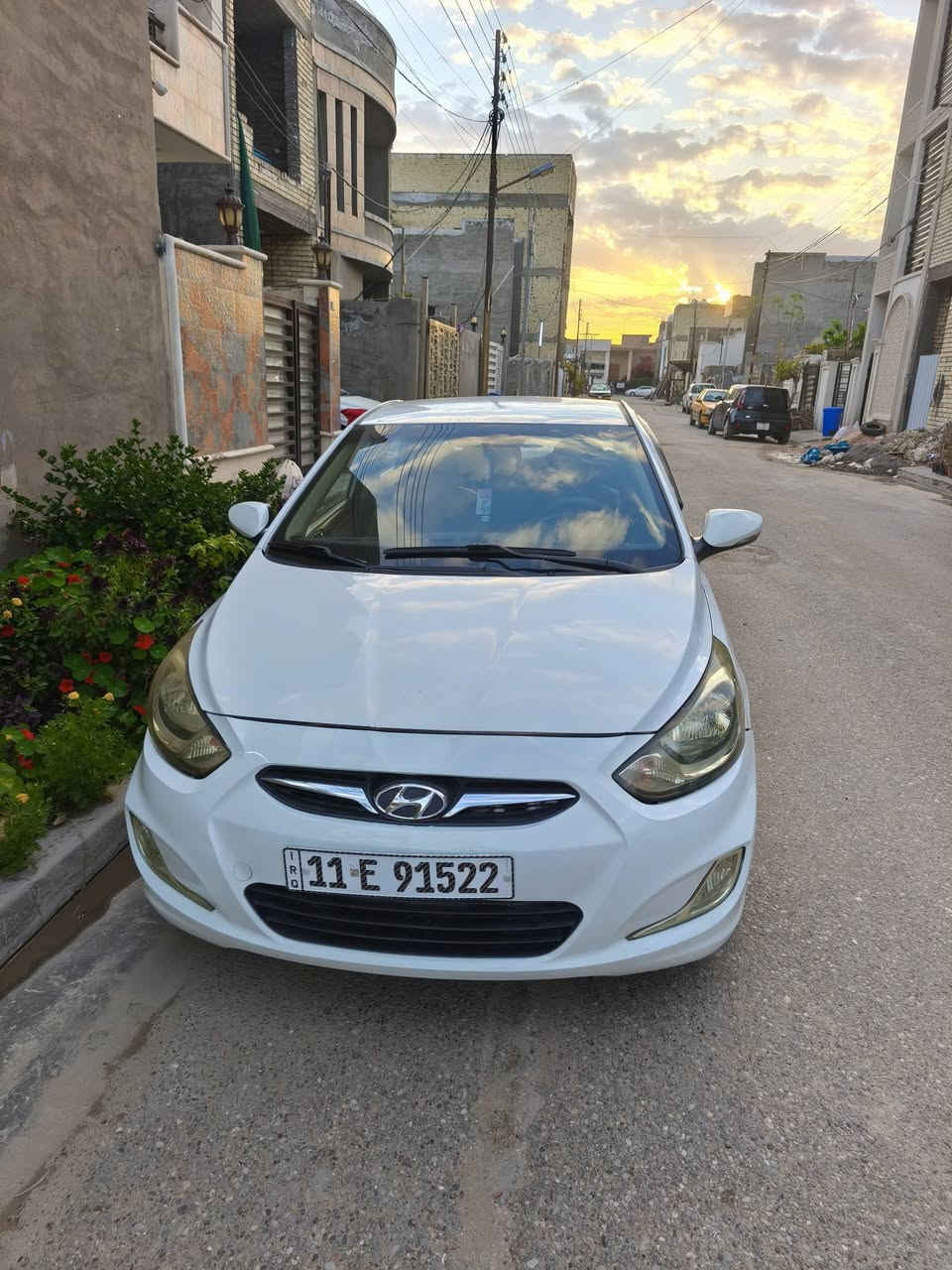 هيونداي أكسنت 2013 خليجي 🔥 (لون ابيض )
صبغ ( بالجاملغ و شبر بنيد)
محرك 16 قطرتين
✔️ كير + محرك + تبريد وتدفئه 
✔️ جاهزة بدون أي مصرف 💯
المواصفات:
✔️ تحكمات ستيرن
✔️ نظام ECo
إشارات بالمرايا
داخل لونين تغليف جلد
 ويل كب 5 حجم 14
تغليف ارضيه جلد
شاشه اندرويد 
كامره 
إضافات جديدة:
✔️ تخم تايرات جديد
✔️ صدر أمامي + خلفي جديد
✔️ سويجات 2 + سبير 
 سنوية + أرقام جديدة لغاية 2027
 باسمي – تحويل بنفس اليوم
😎 السيارة أحلى من الصور وجاهزة استخدام
🟪 السعر 100 $
رقم   واتساب***********
