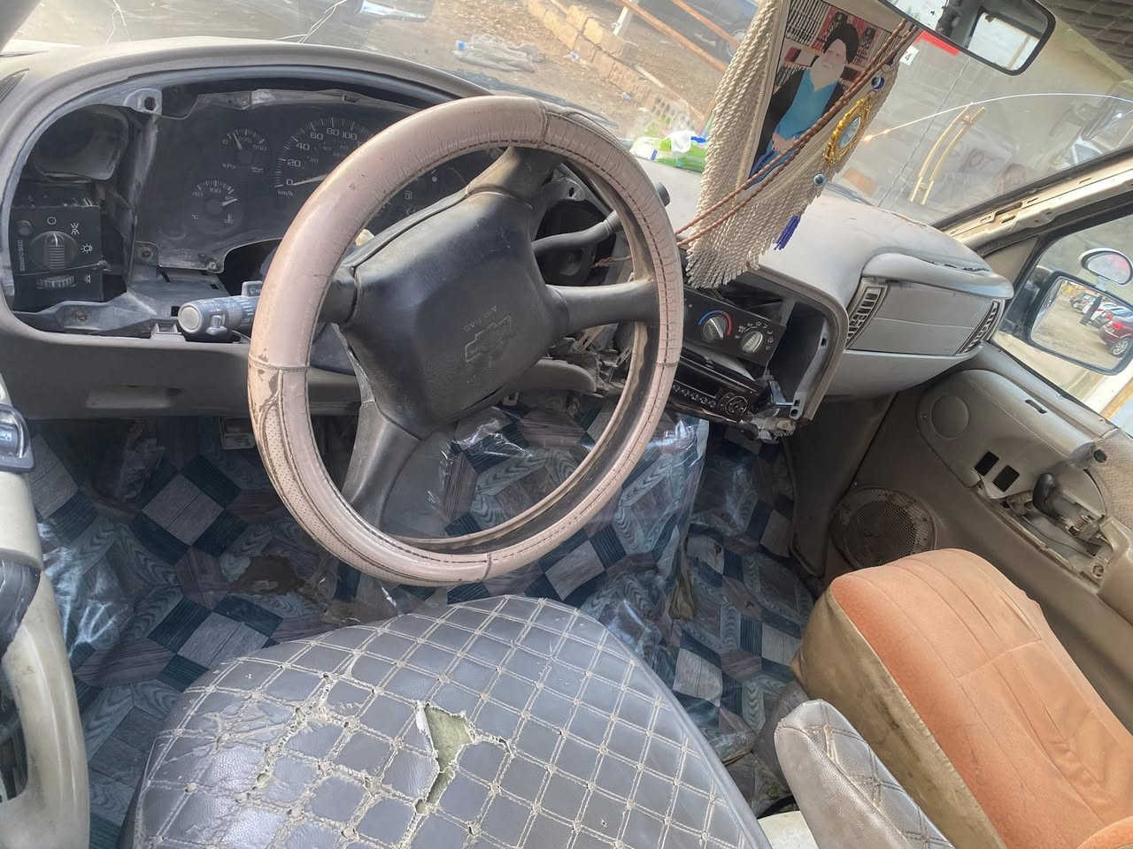 سفانا موديل١٩٩٦  محرك وكير حاويه بلاد رقم مثنى جاهزه من كلشي السعر  ٣٣ وبيه مجال ***********      ***********
مكان السياره الحله
