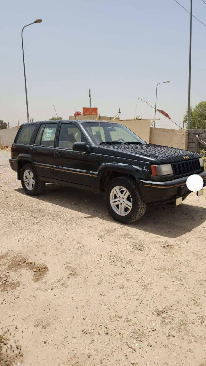 جيب
مكينة وكير 2ونص
***********
مراوس وبيع
مكان السيارة
البصرة
