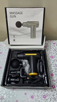 جهاز تدليك • ٤ قطع • توصيل مجاني